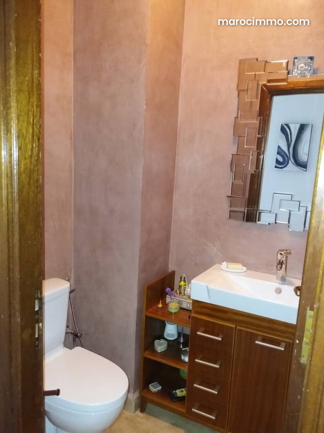 For Sale: Beautiful Apartment in Ain Diab — 4