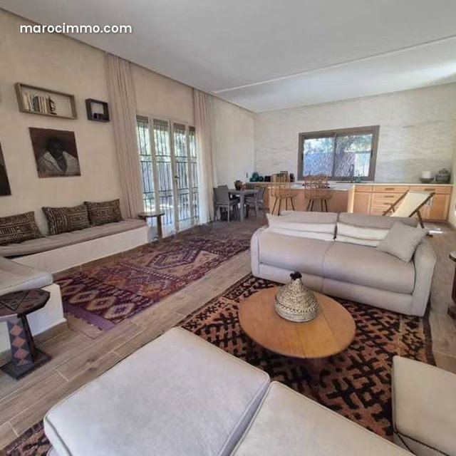 Villa à Vendre de 4969.0 m² à Marrakech, Route De Fes — 5