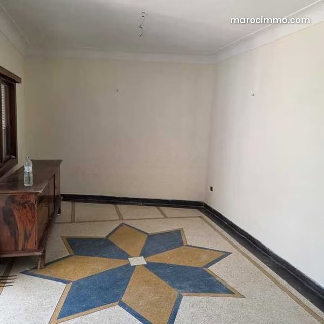 Villa à Vendre de 450.0 m² à Casablanca, Palmier Maarif — 2