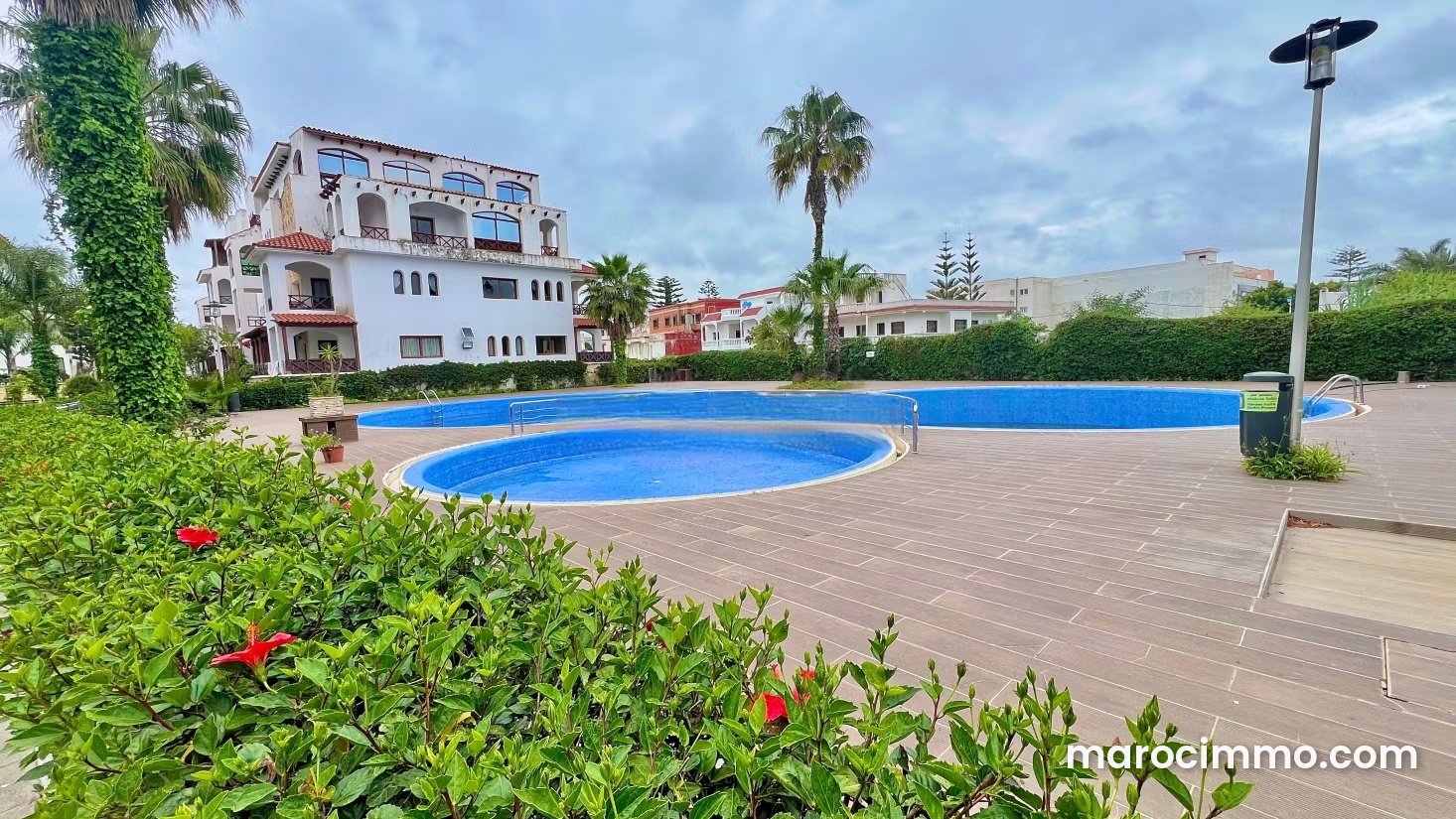 2-Bedroom Apartment with Terrace and Pool in Martil — Martil