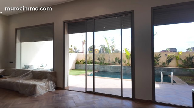 Villa récemment construite par le propriétaire — 4
