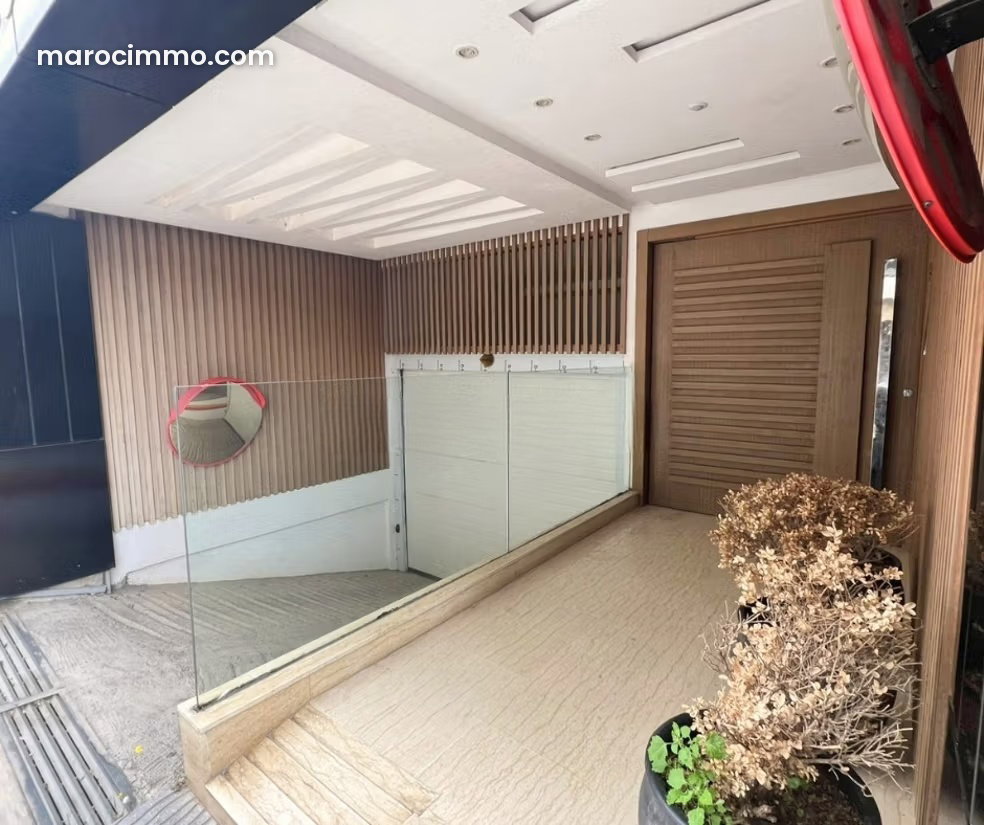 Bright Apartment with Terrace in Les Mimosas, Kenitra — Kenitra