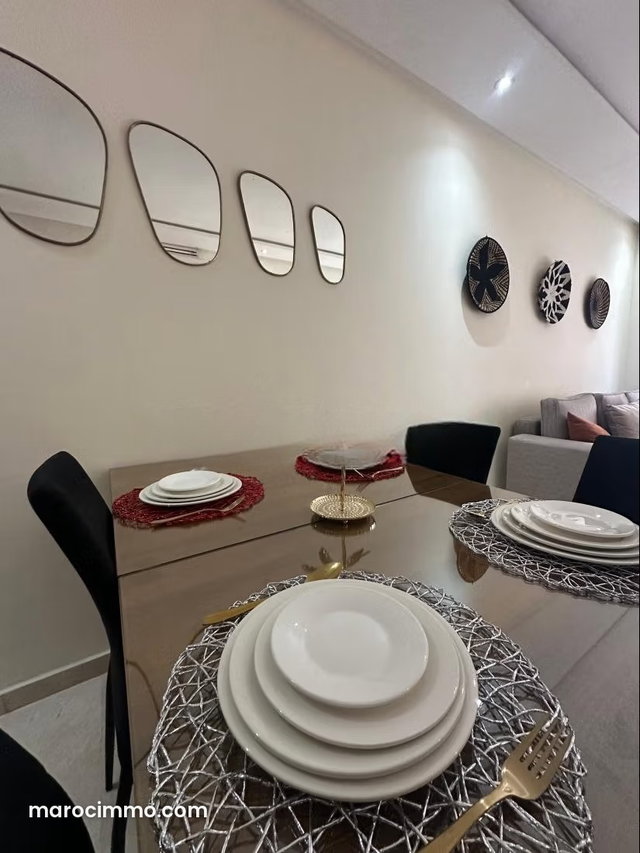 Cozy 5-bedroom apartment for rent in Guéliz. Keyed door, security — 2