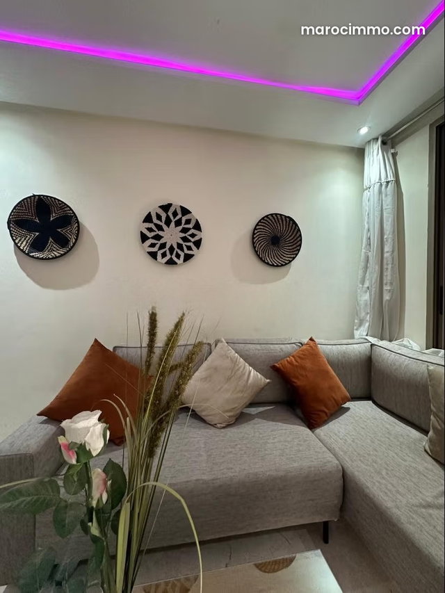 Cozy 5-bedroom apartment for rent in Guéliz. Keyed door, security — 4