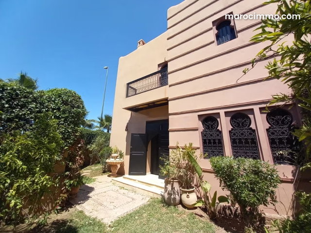 Villa à louer vide 3 suites à Targa — 2