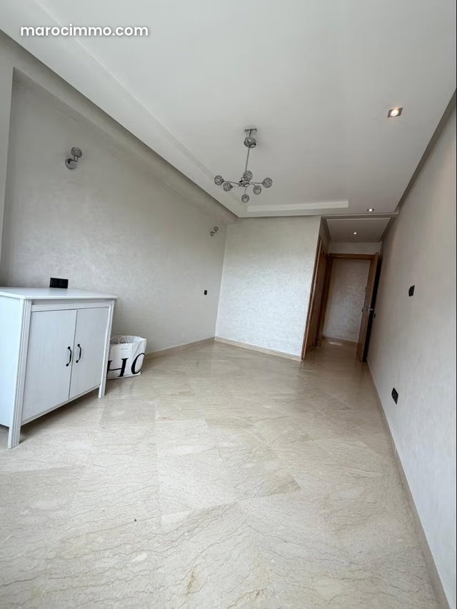 Apartment for rent in Ferme Bretonne Hay Arraha. 3 beautiful bedrooms. Parking and terrace — 5