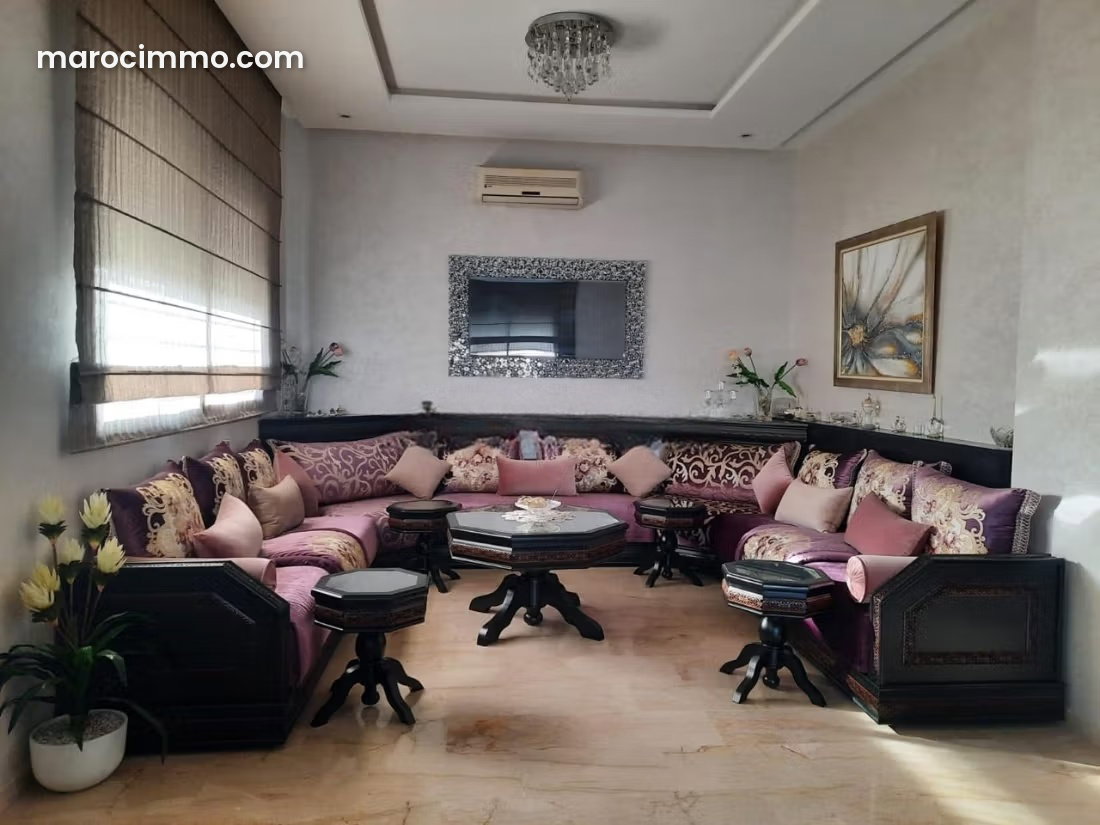 Villa 300 m² à vendre Bouskoura centre, 5 chambres, standing luxe — Bouskoura