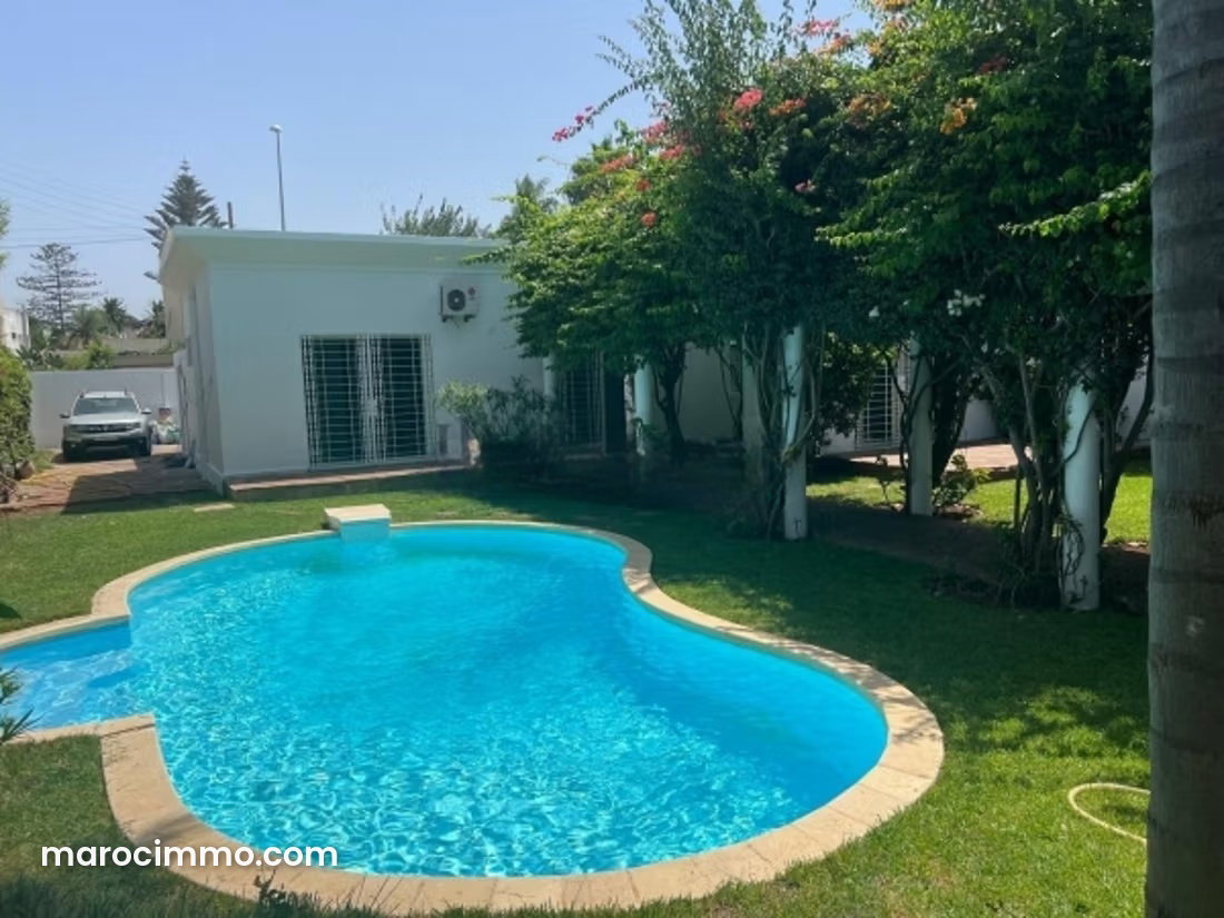 5-Bedroom Villa with Pool and Landscaped Garden, Oasis, Casablanca — Casablanca