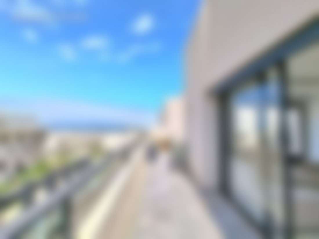 Furnished 4-bedroom apartment with garden and sea views in Aïn Diab