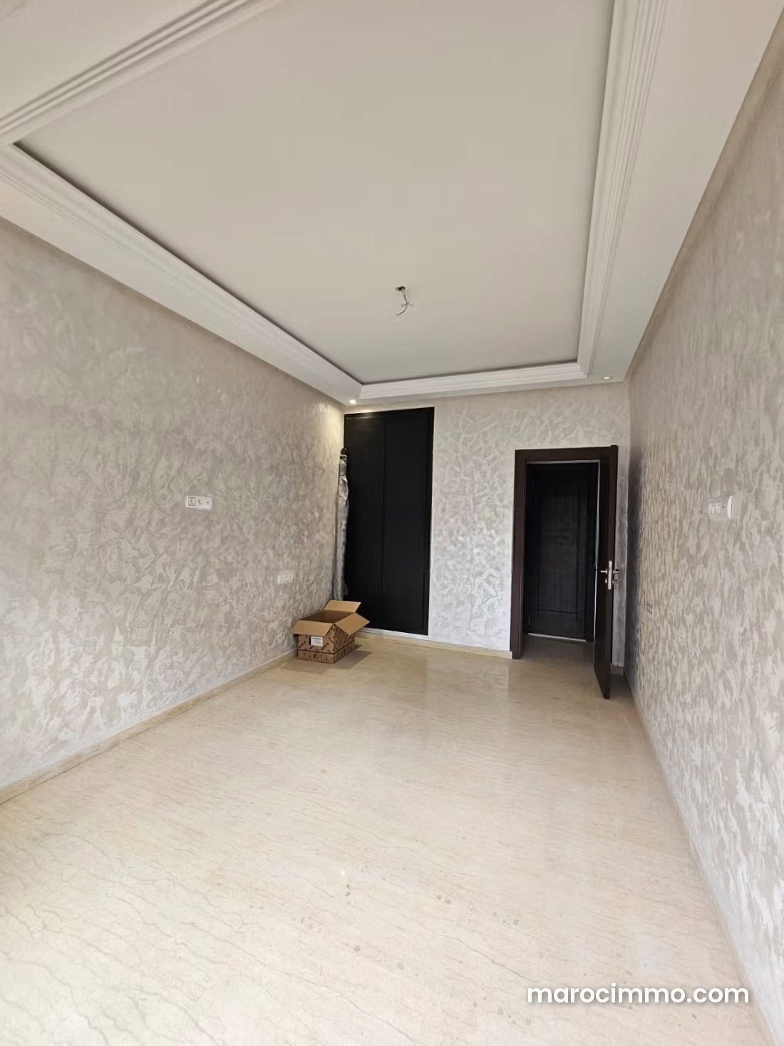 One-Bedroom Apartment with Terrace, Maarif, Casablanca — Casablanca