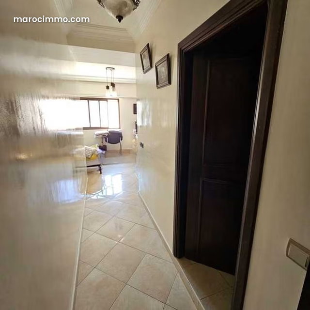 Appartement à Vendre de 95.0 m² à Casablanca, Beausejour — 4