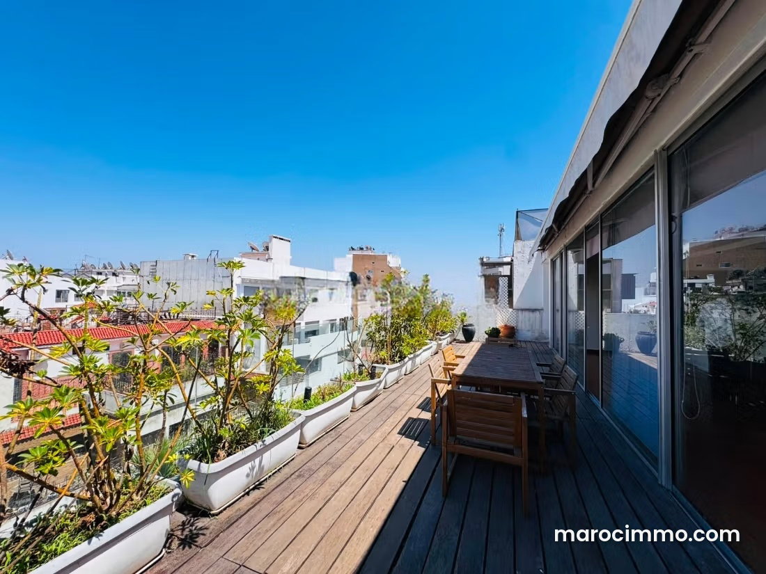 300 m² Duplex Apartment, Gauthier, Casablanca for Rent — Casablanca