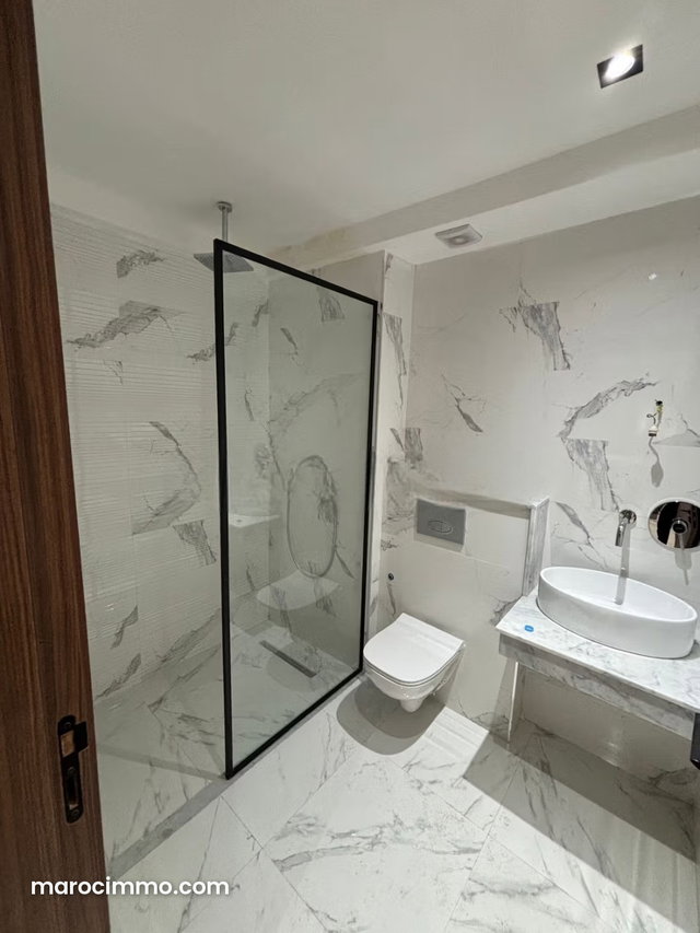 Location d'un appartement à Ain Mezouar. 2 pièces confortables. Bien meublé — 4