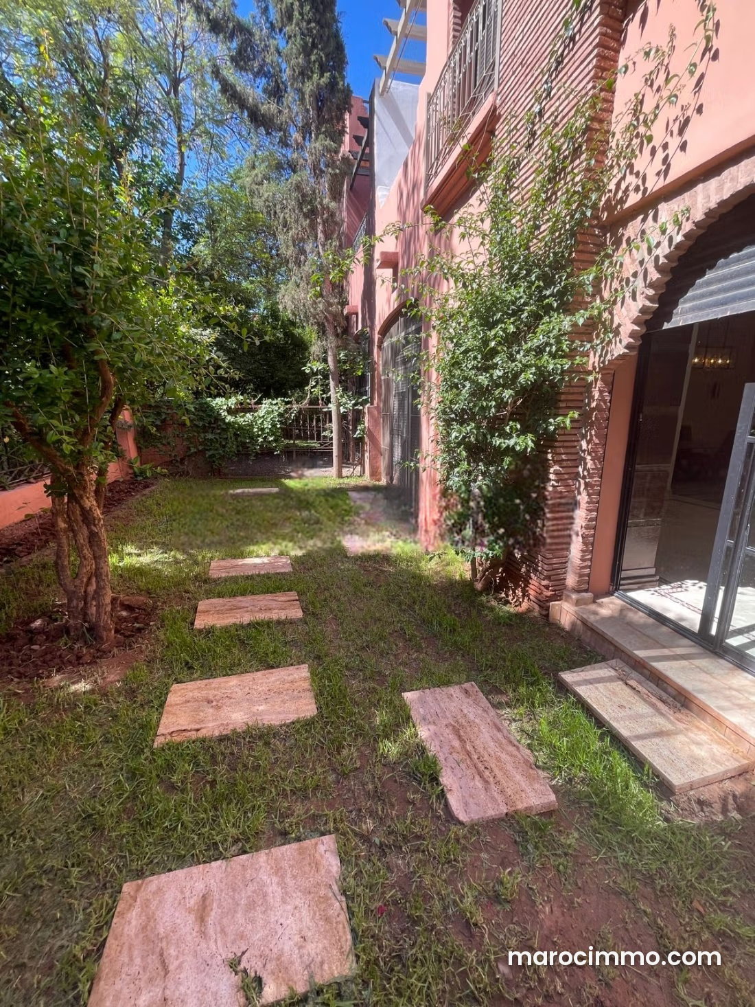 Villa avec piscine à vendre, Route de Fès à Marrakech — Marrakech