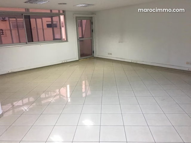 Office Space for Rent on El Jadida Road, Oasis. 96 m². Elevator — 3