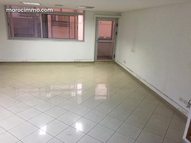 Office Space for Rent on El Jadida Road, Oasis. 96 m². Elevator — 4