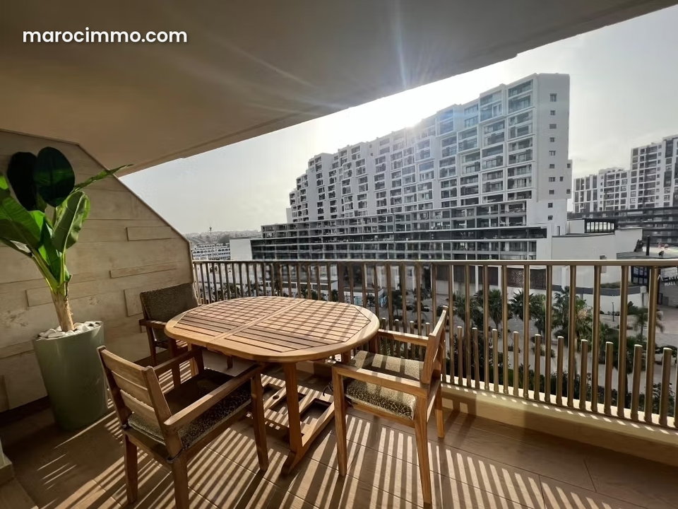 Bel appartement meublé en location à Casa Finance City. 4 grandes pièces. Meublé