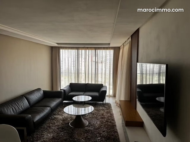 Furnished Studio with Terrace for Rent in Borgougne — 3