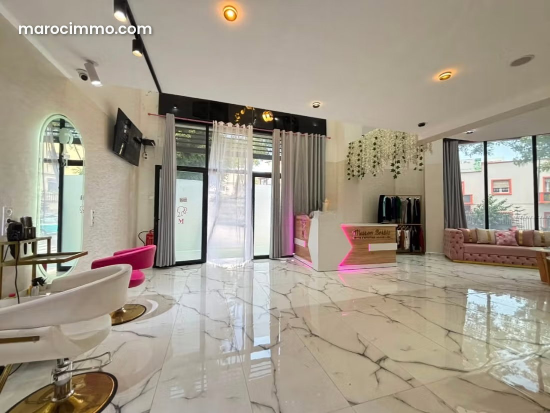 Local commercial 292 m² à vendre, Hay El Boughaz, Tanger — Tanger