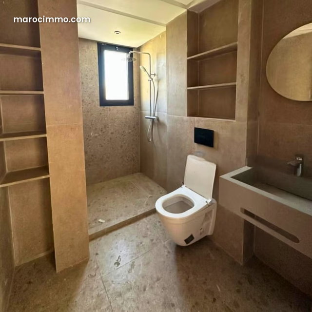 Vend appartement à Californie. 2 grandes pièces. Porte blindée et résidence sécurisée — 3