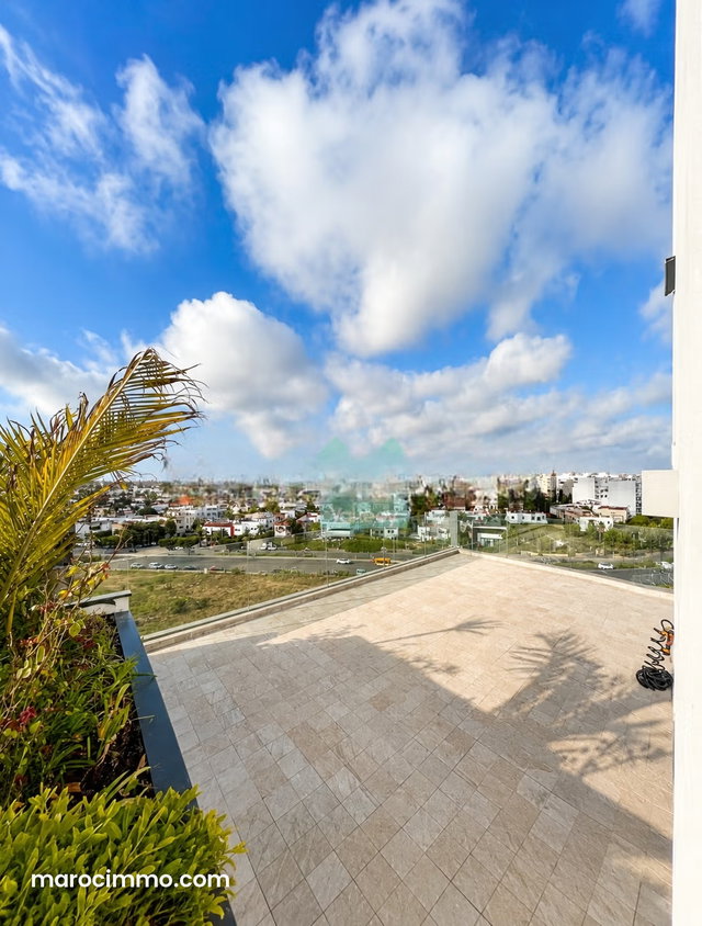 Superbe duplex meublé avec terrasse — 2