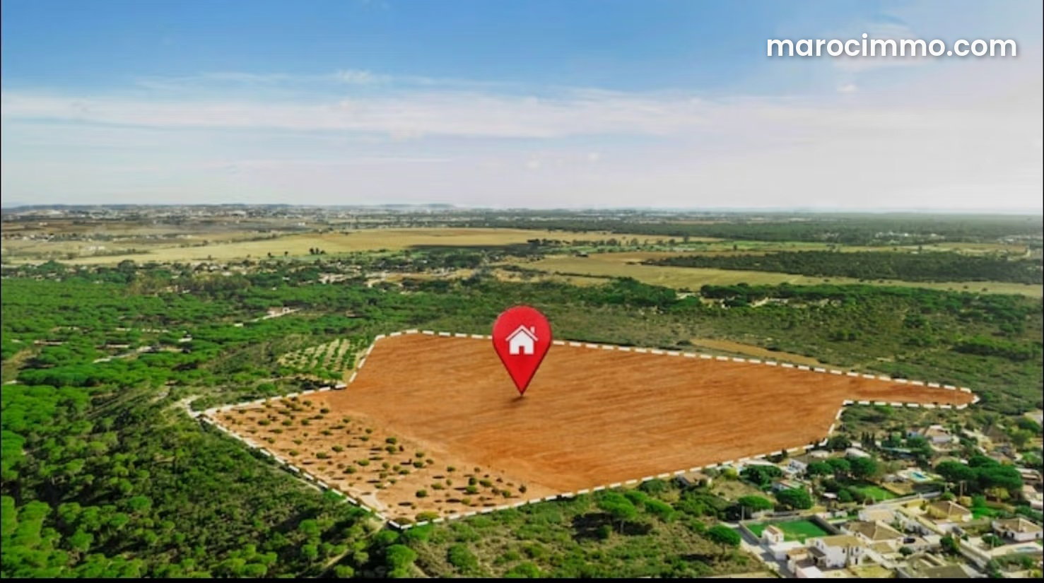 Terrain 367 m² trois façades Route d'Amezmiz Marrakech — Marrakech