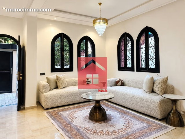 Beautiful Villa with Private Pool for Rent — 4