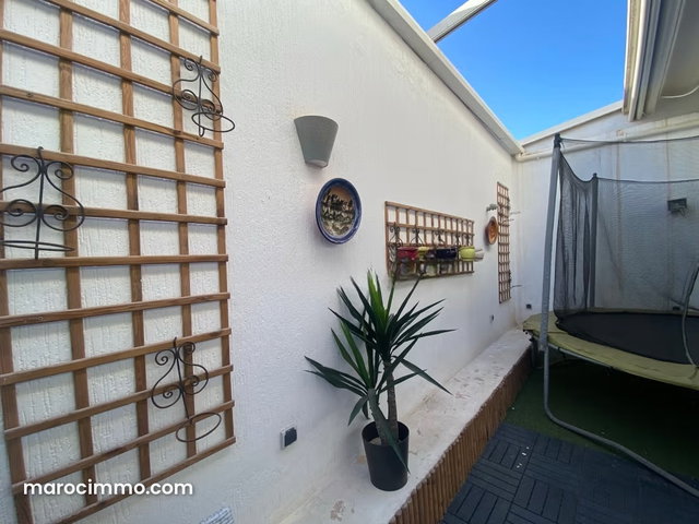 Location d'un appartement à Hay El Menzah. Superficie 195 m². Bien meublé — 5