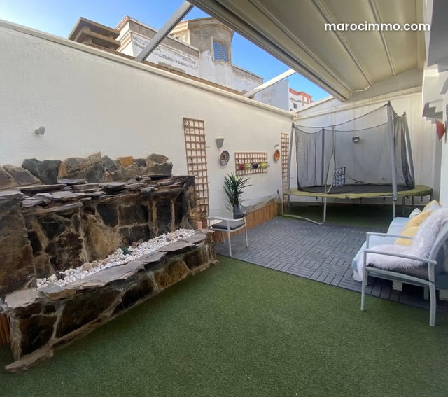 Location d'un appartement à Hay El Menzah. Superficie 195 m². Bien meublé — 4