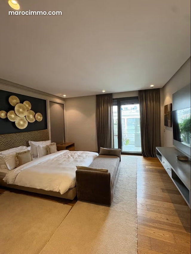 Superbe appartement à vendre à Racine. Surface totale 240 m². Prestation de conciergerie, air conditionné — 5