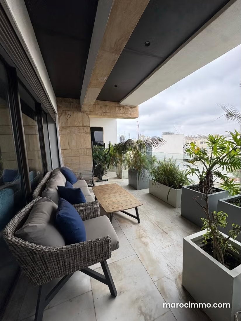240 m² Apartment in Racine, Casablanca, with Unobstructed Views and Terrace — Casablanca