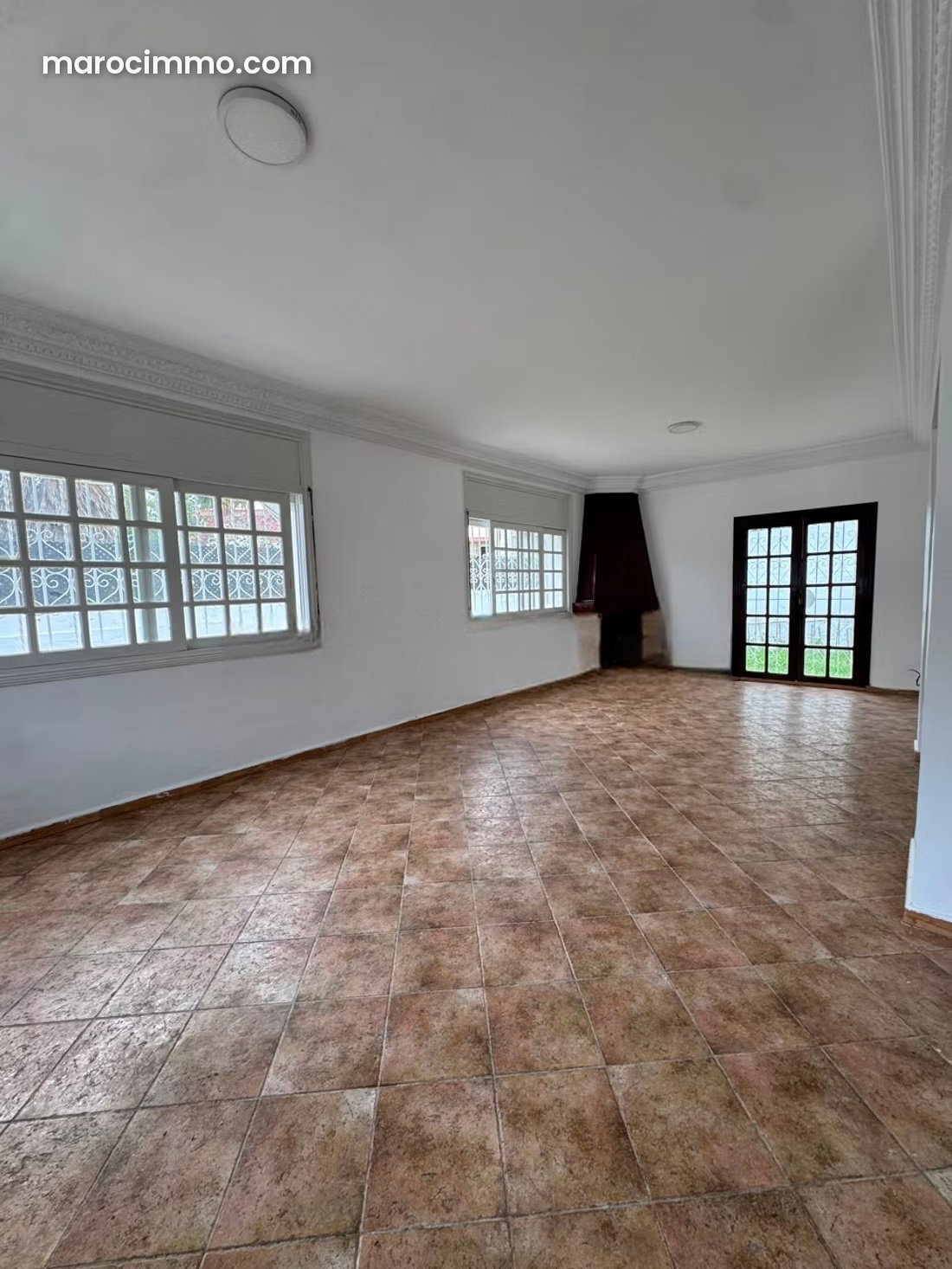 450 m² villa with garden, C.I.L., Casablanca, for rent — Casablanca