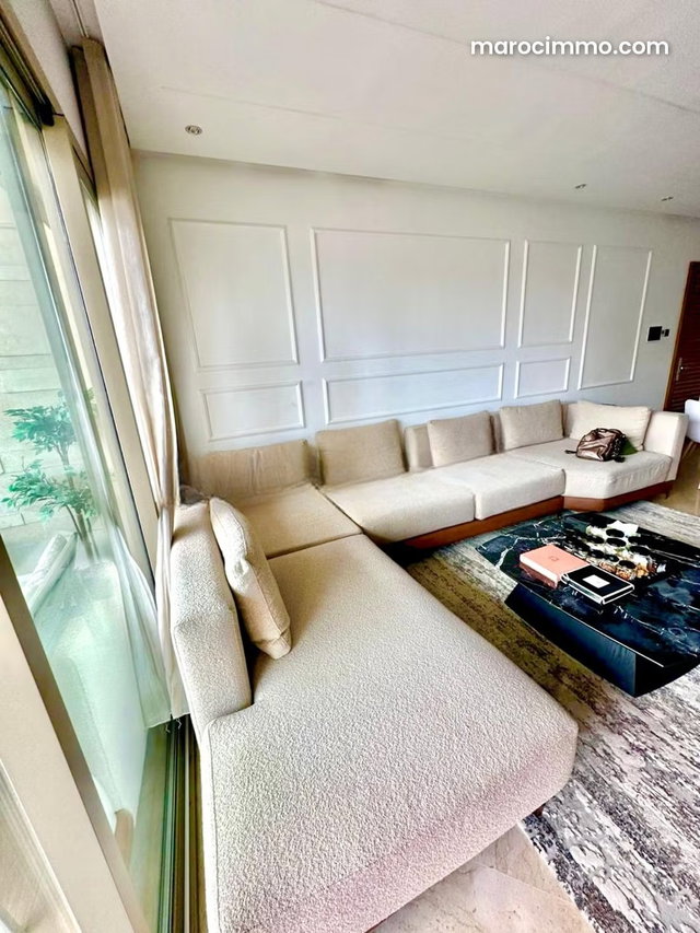 Magnifique appartement avec terrasse à louer — 4