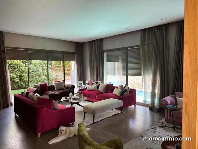 Luxury Villa for Sale in Dar Bouazza. 3 Bedrooms. Garden — 4