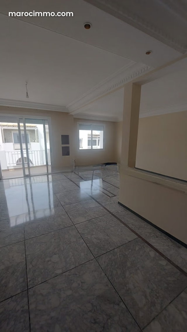Bel appartement à louer à AIN DIAB — 3