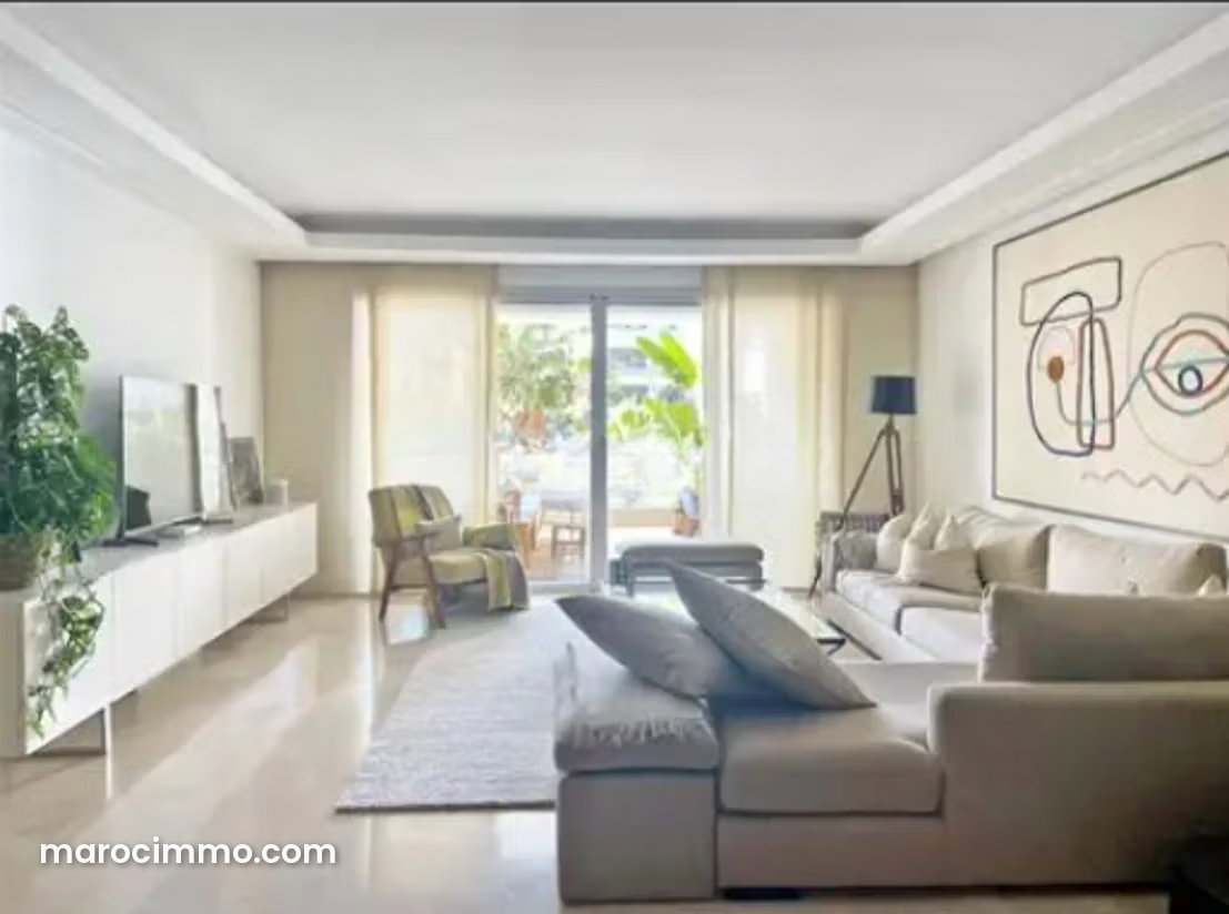 Furnished 200 m² Apartment with Terrace and Garden, Aïn Diab — Casablanca
