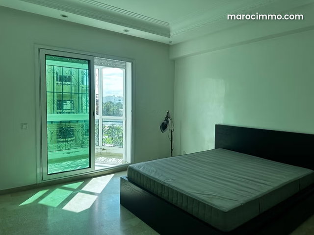 Appartement d’exception à vendre au cœur du Triangle d’Or – 220 m² — 4