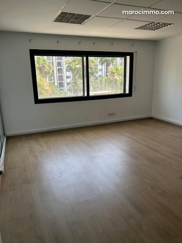 Rnd Moulay Youssef Bureau open space 240m2 A louer — 4