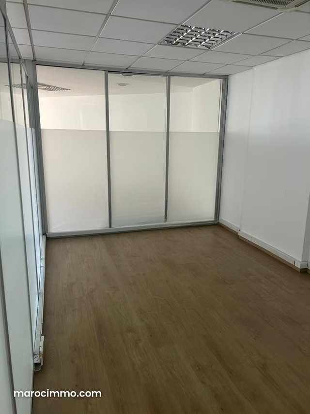 Rnd Moulay Youssef Bureau open space 240m2 A louer — 3