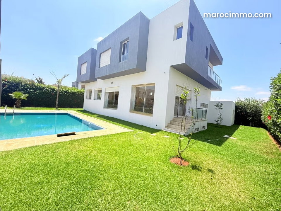 Villa neuve d'exception avec piscine à vendre