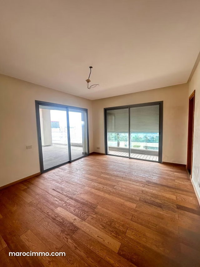 Appartement vue sur mer à louer à la marina — 4
