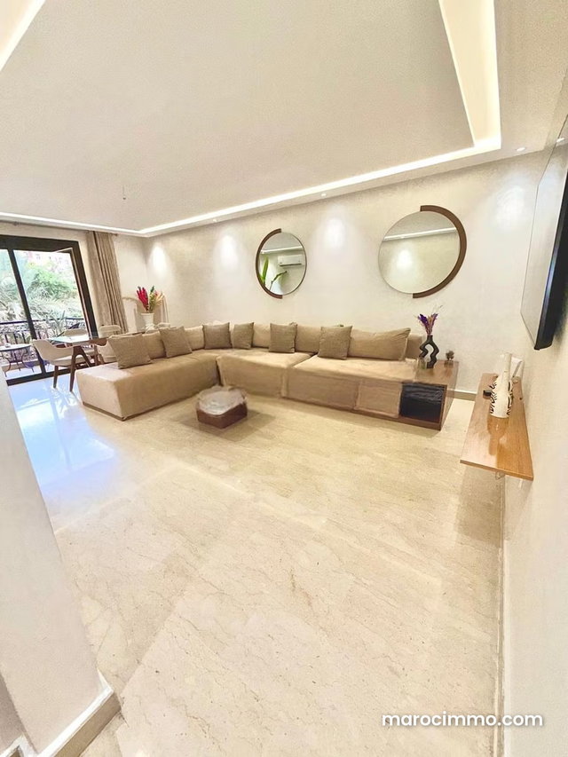 Superbe Appartement Meublé à Vendre en plein centre de Guéli — 5