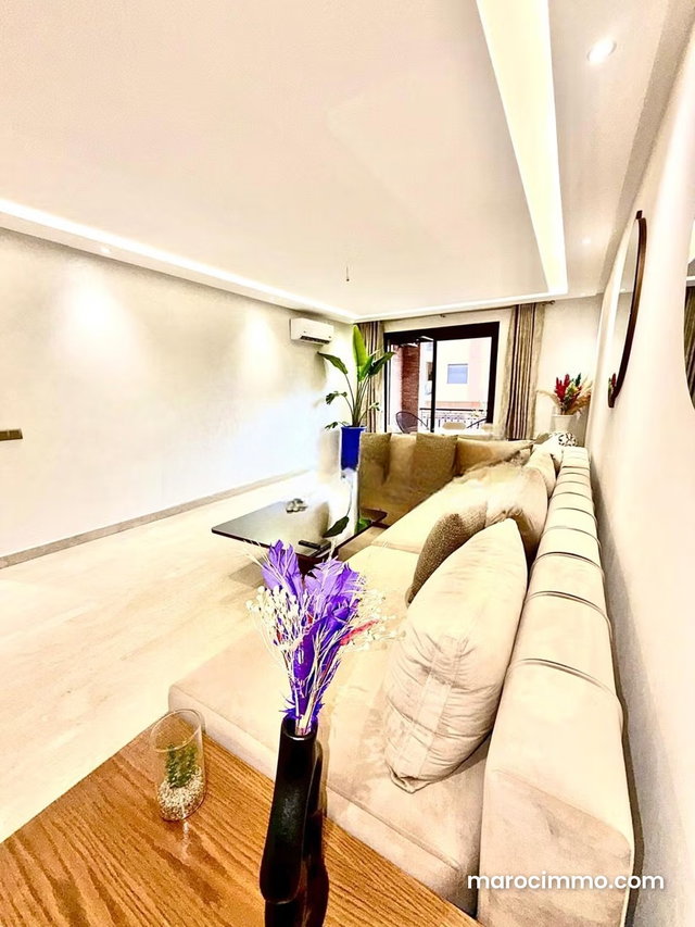 Superbe Appartement Meublé à Vendre en plein centre de Guéli — 4