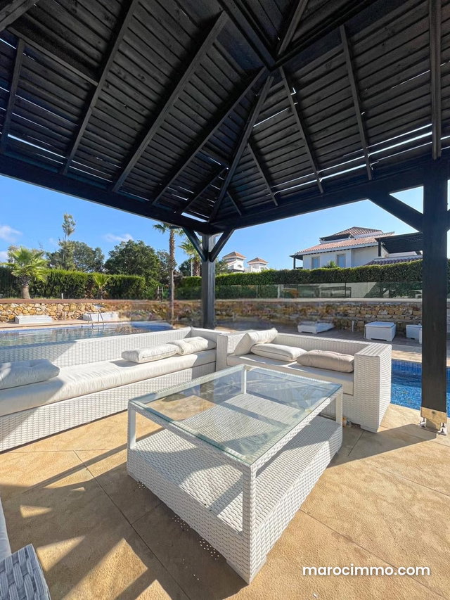 Villa d’exception à louer – luxe, confort et vue panoramique — 4