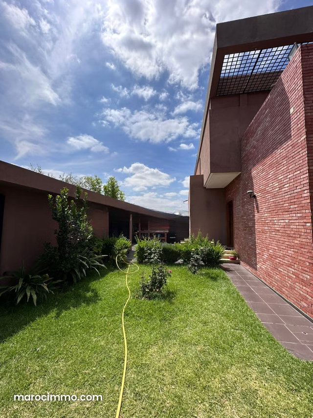 Villa 400 m² avec jardin et vue sur l’Atlas — 3