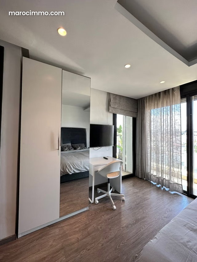 Appartement de luxe avec terrasse à la location — 5