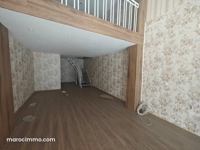 Magasin commercial de 59 m² à louer — 2