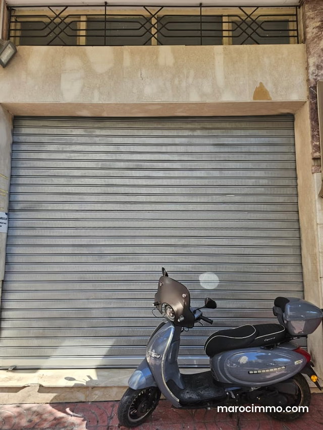 Small Commercial Space in City Center — 5