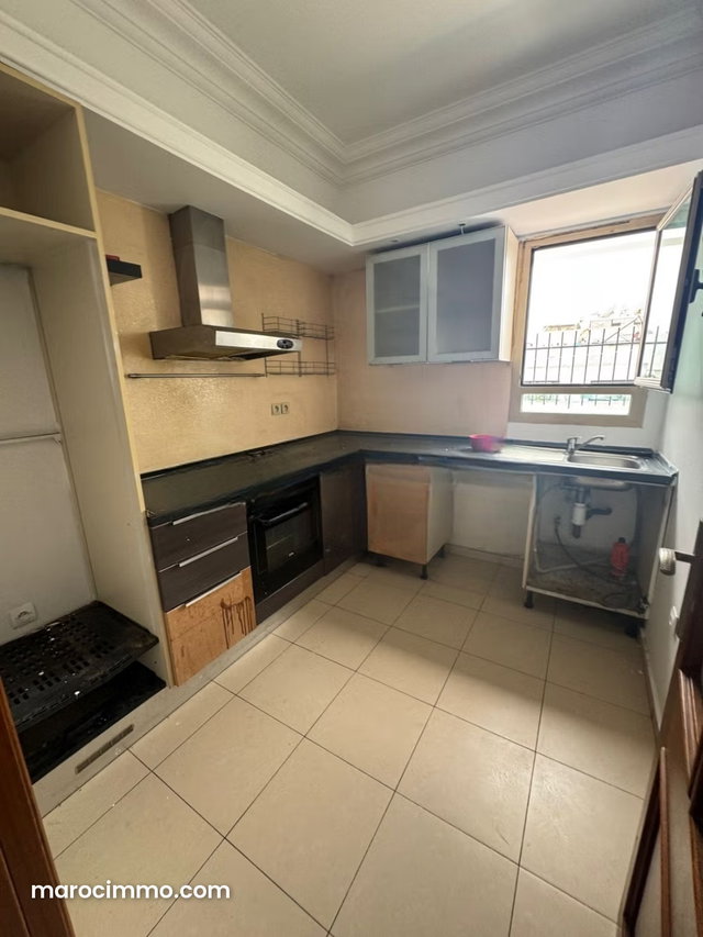 Apartment for Rent or Sale in Racine — 5