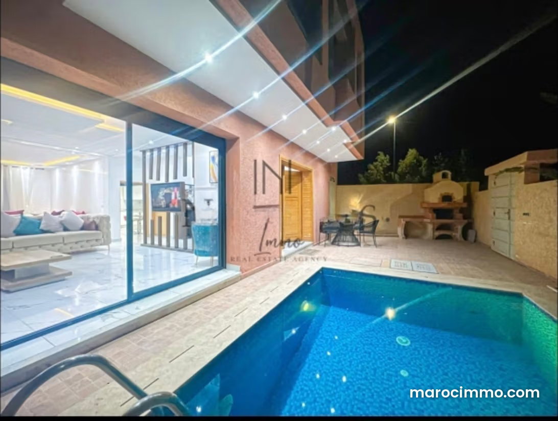 243 sqm Villa with Swimming Pool, Ouarzazate Road, Marrakech — Marrakesh